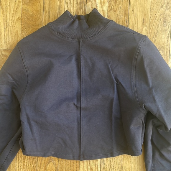 Lululemon LA Reversible Mock Neck - Picture 6 of 10